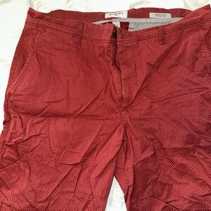 Men’s Goodfellow Maroon Polka Dot Shorts